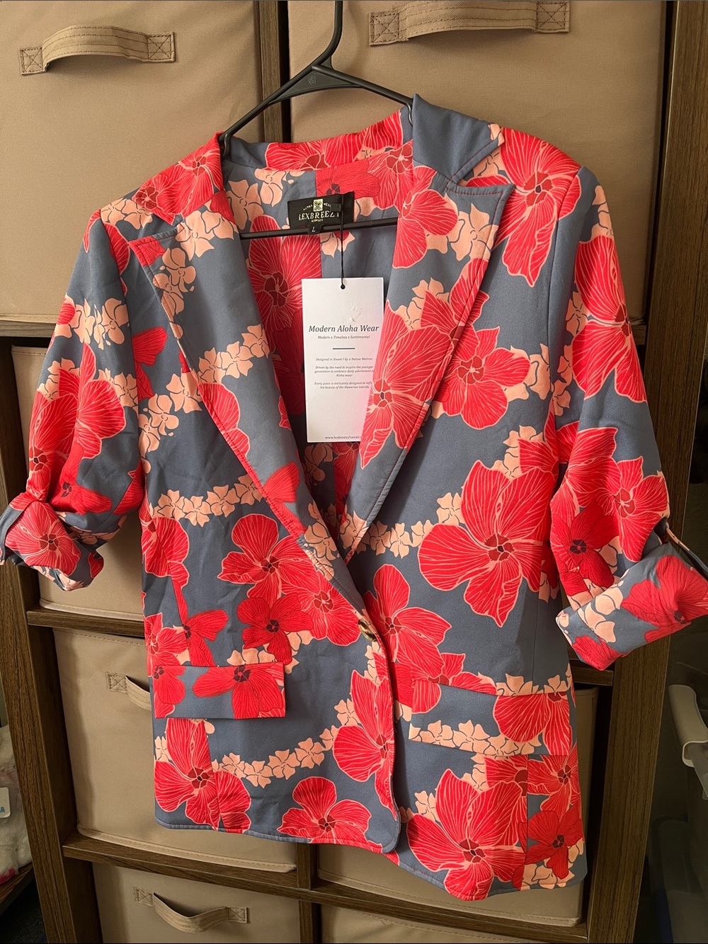 Lexbreezy- Lena Floral Blazer in Gray with Red Bloom Print